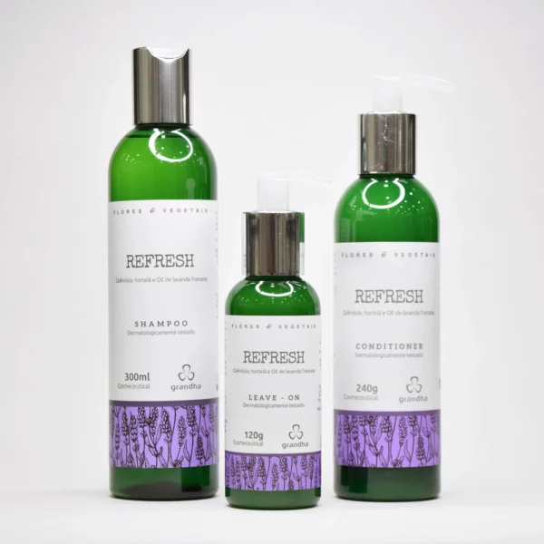 El Kit Refresh está diseñado para armonizar el sistema capilar, especialmente para cabellos frágiles y cueros cabelludos debilitados o grasos