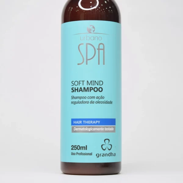 Soft Mind Shampoo es un champú especial para una limpieza profunda y eliminación del exceso de grasa